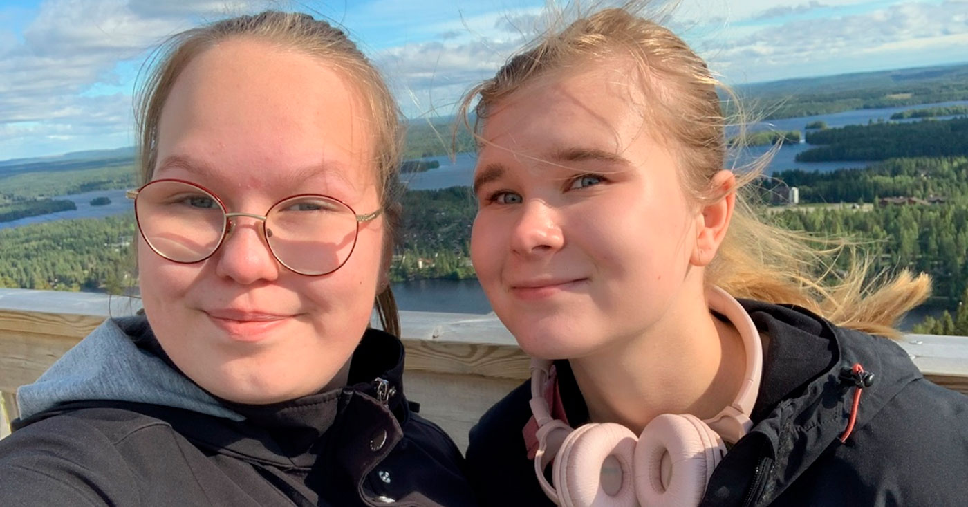 Ada ja Alli ystävystyivät Palvelualan Opisto Kuopion kokkiopinnoissa